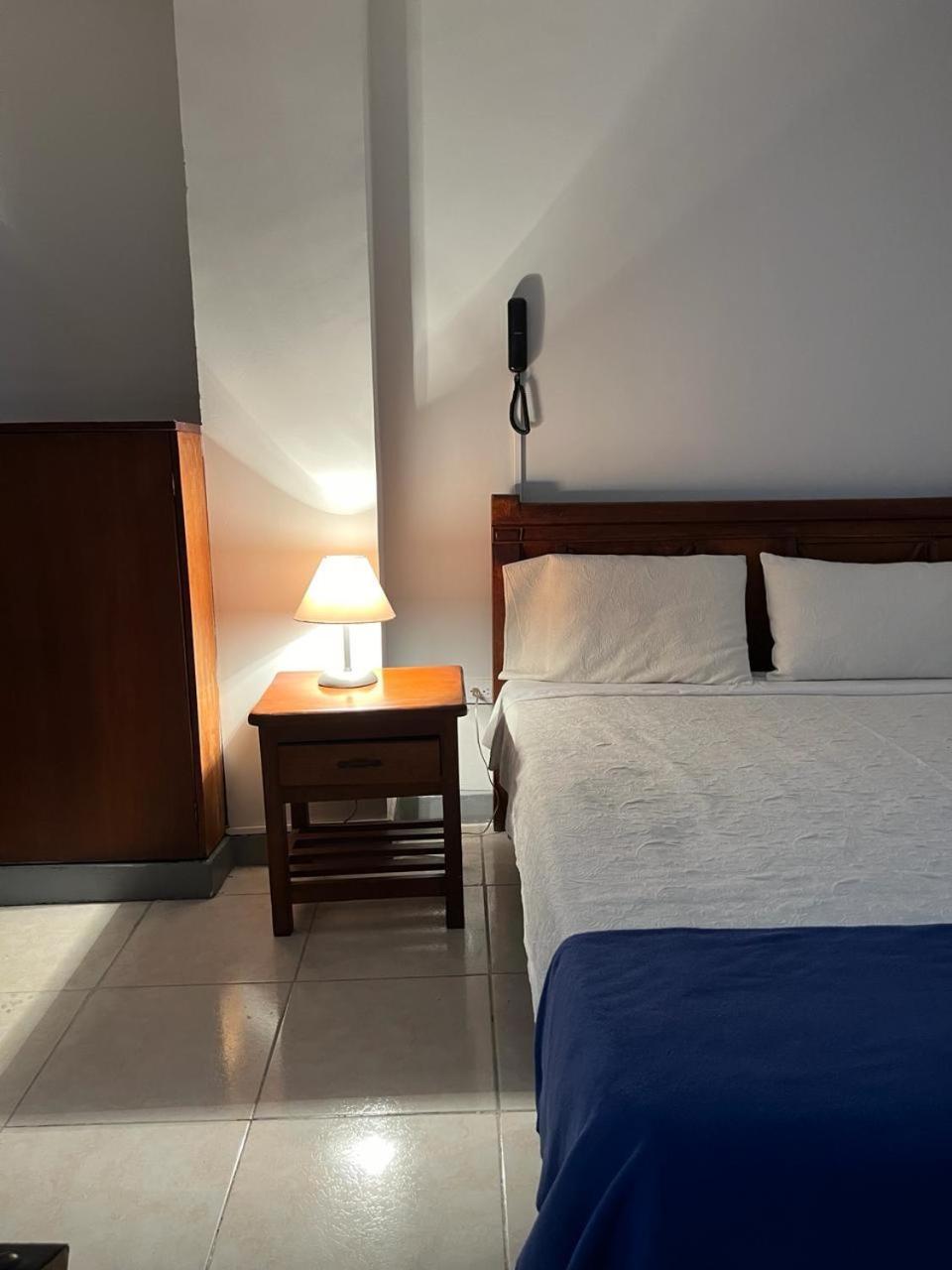 Hotel Armenia Centro Zewnętrze zdjęcie