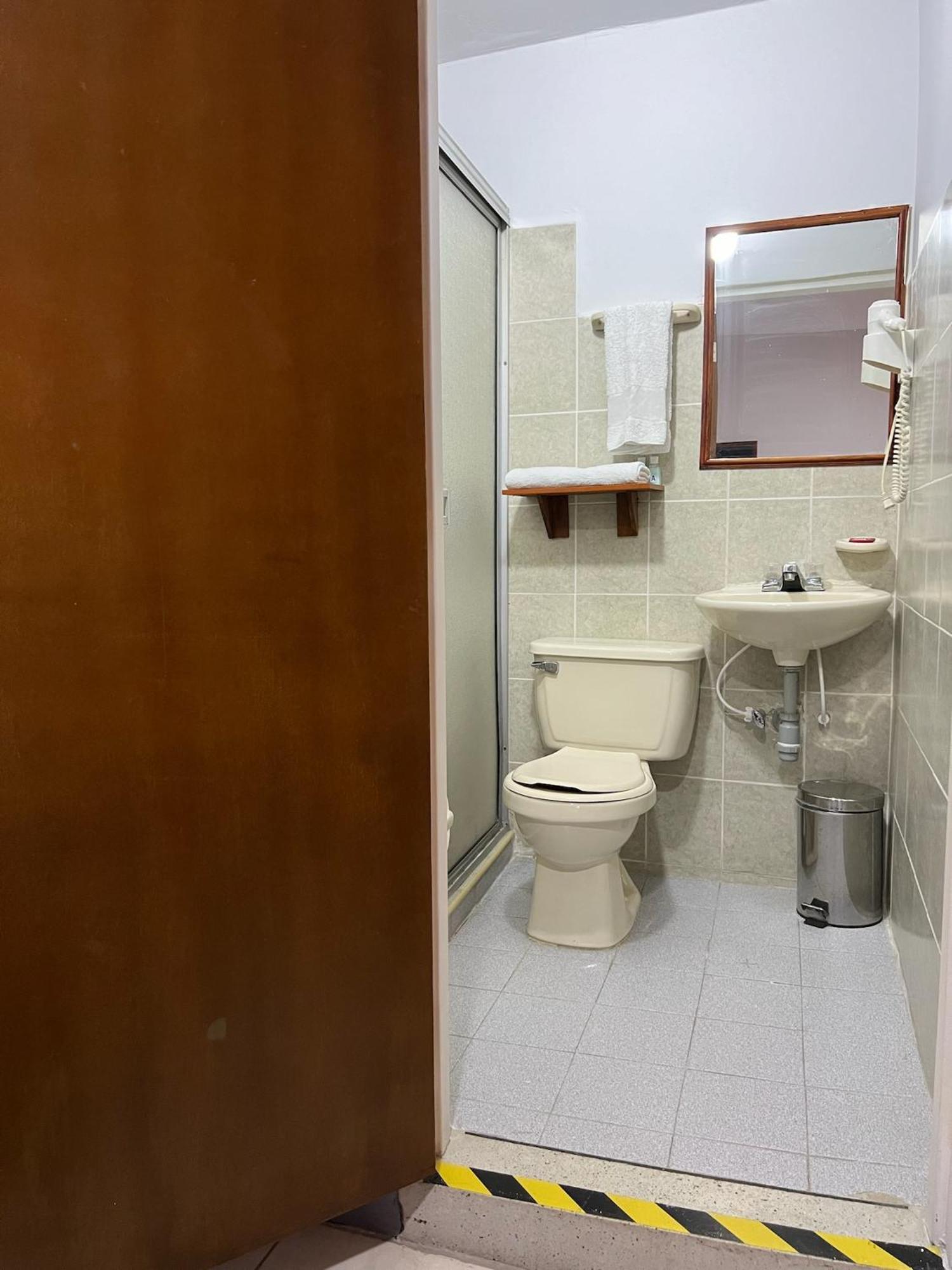 Hotel Armenia Centro Zewnętrze zdjęcie